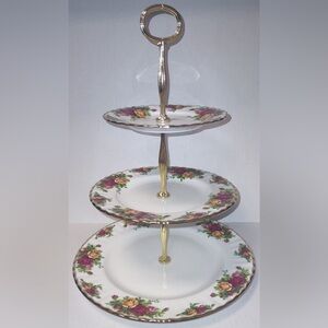 ROYAL ALBERT OLD COUNTRY ROSES 3-TIER CAKE STAND, NEW In BOX